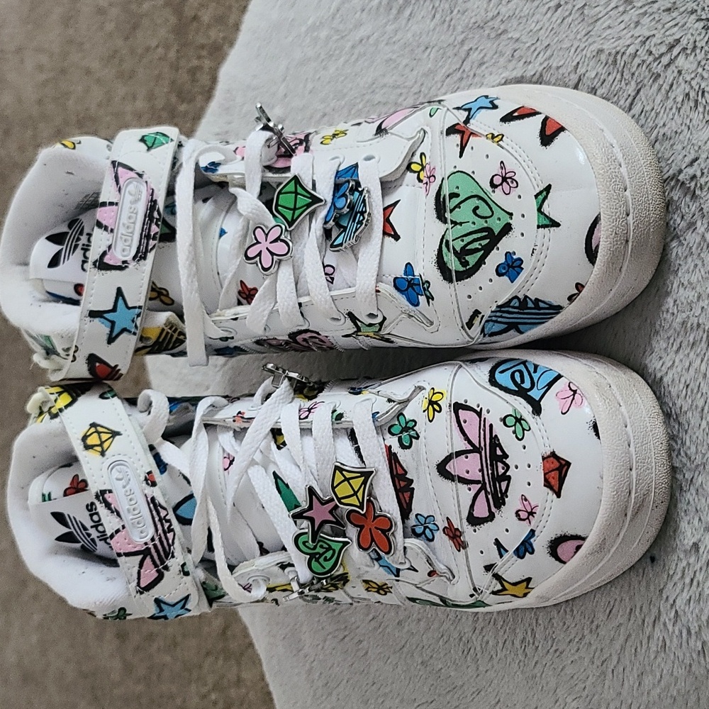 ADIDAS SHOES - Picture 2 of 8